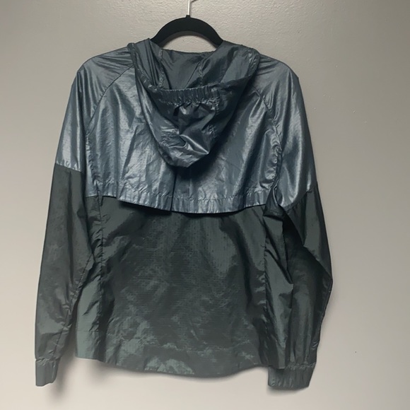 Worn once NIKE Jacket - Picture 5 of 6